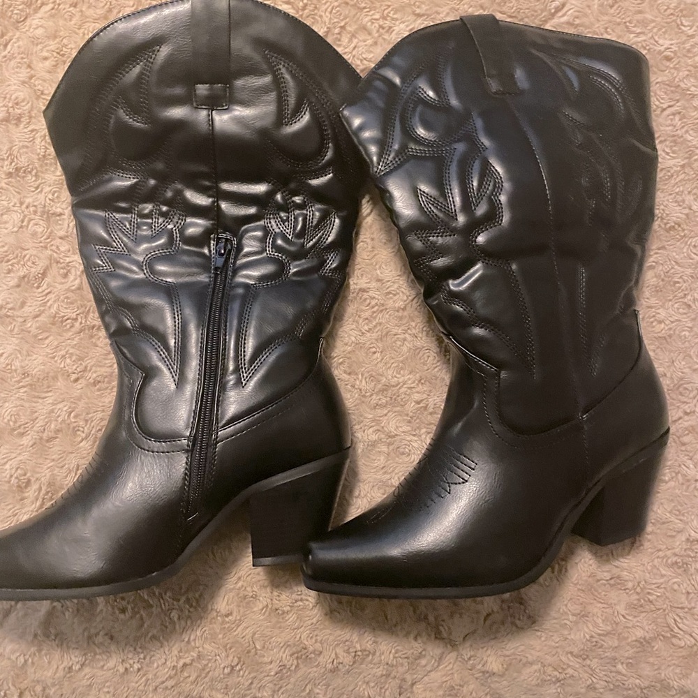 Extra wide calf cowboy boots
